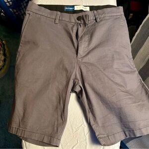 Men’s Old Navy Ultimate Tech Slim Shorts 30 inch waist bluish gray